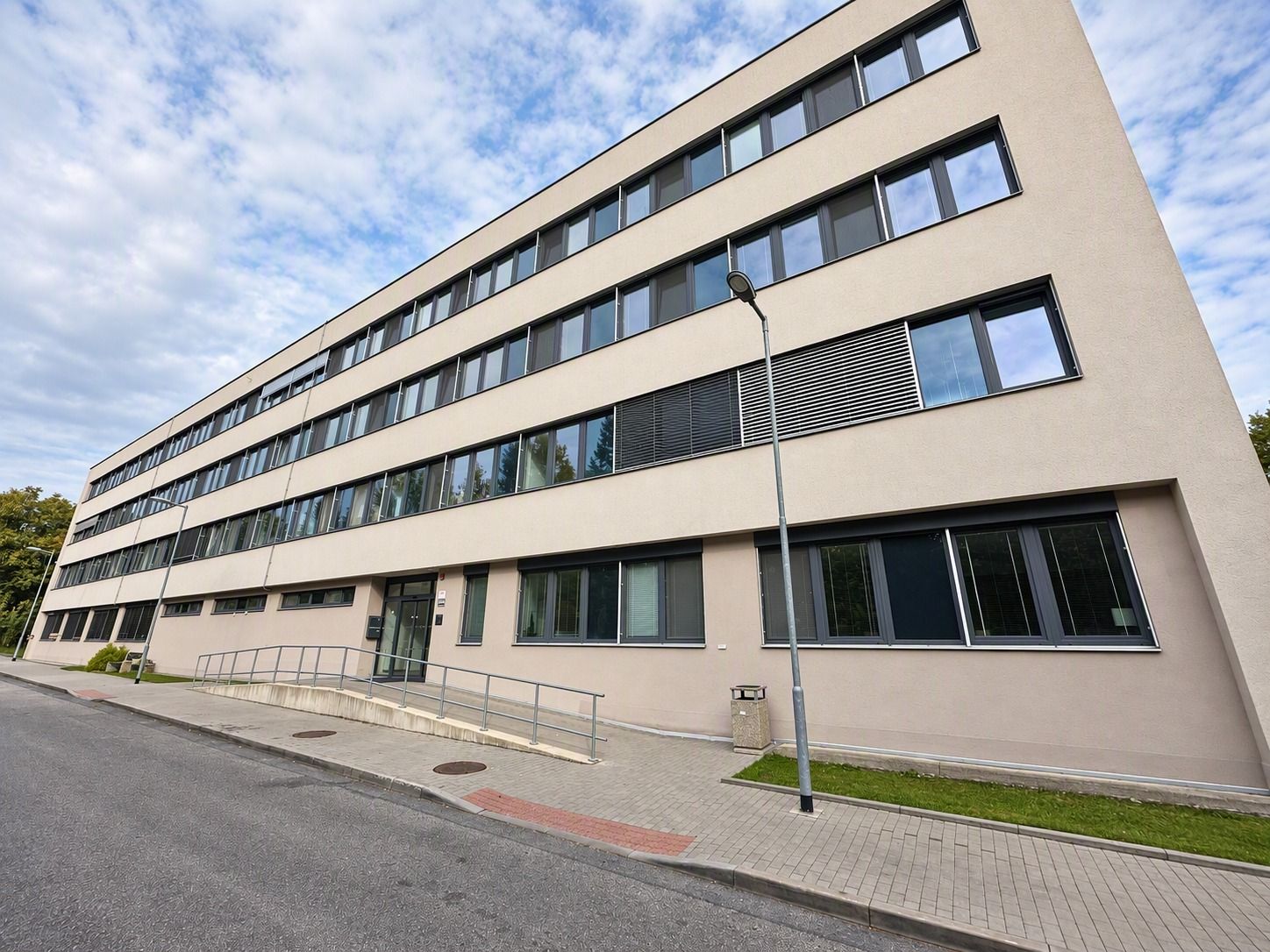 Budova Chronicare Brno-Řečkovice z ulice